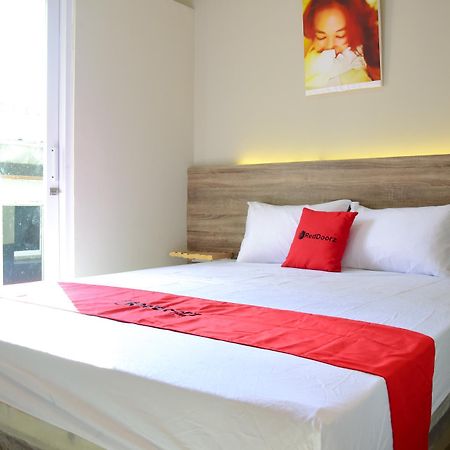 RedDoorz near Mangga Dua Square Hotel Jakarta Buitenkant foto