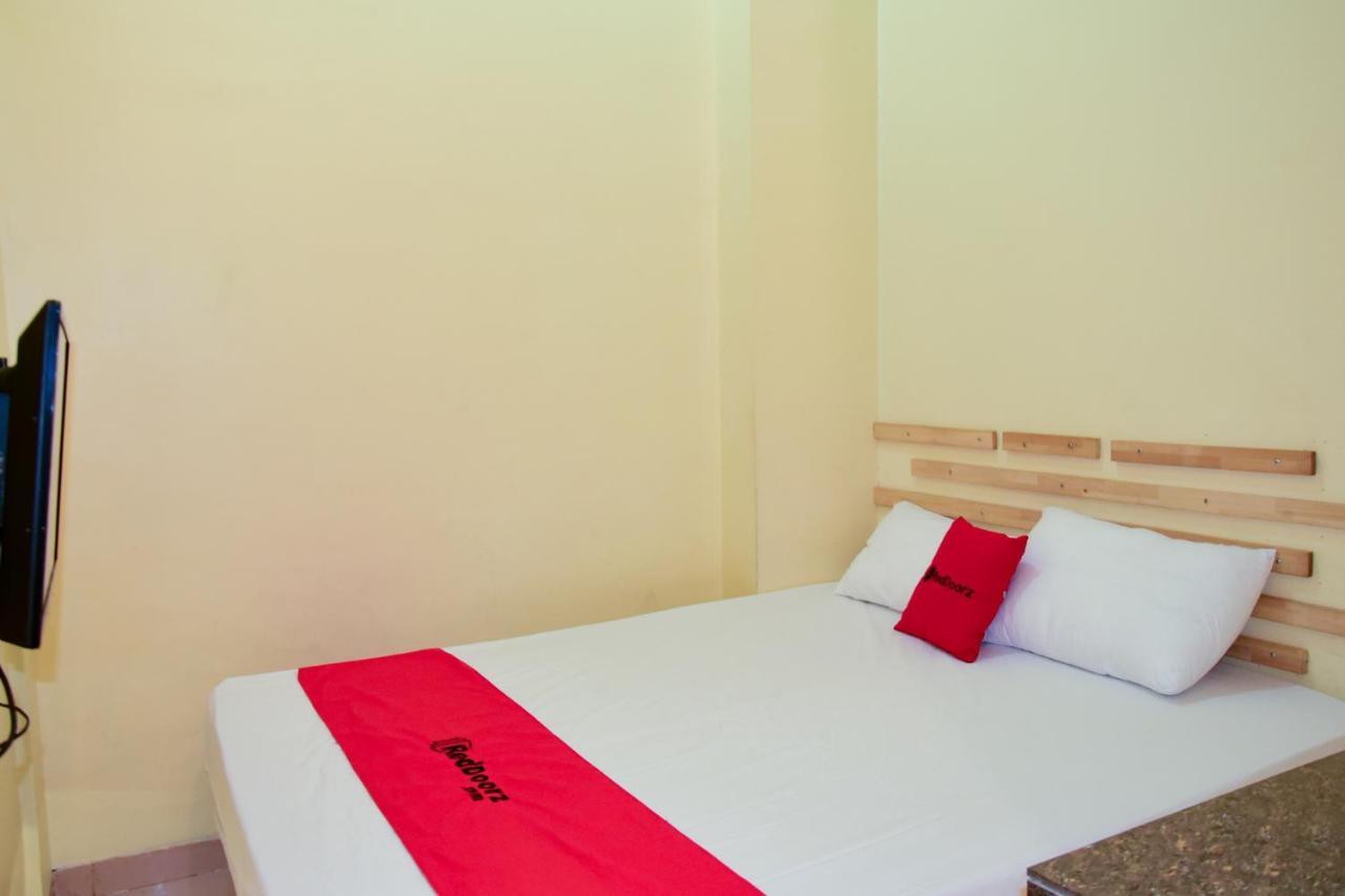 RedDoorz near Mangga Dua Square Hotel Jakarta Buitenkant foto