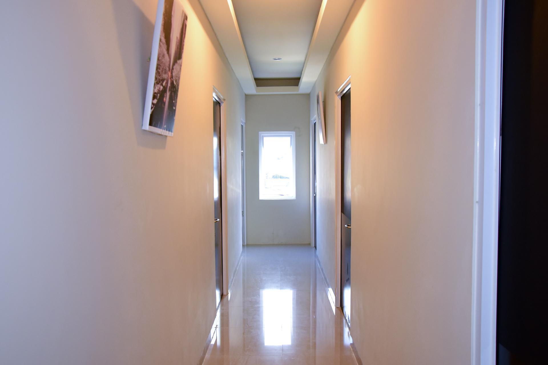 RedDoorz near Mangga Dua Square Hotel Jakarta Buitenkant foto
