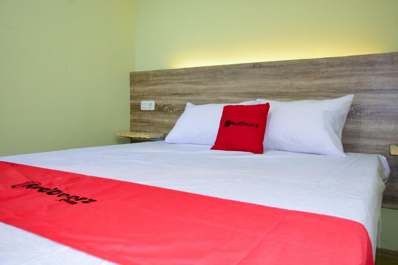 RedDoorz near Mangga Dua Square Hotel Jakarta Buitenkant foto