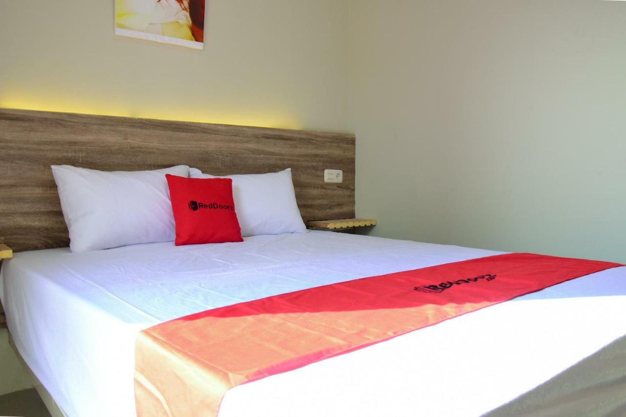 RedDoorz near Mangga Dua Square Hotel Jakarta Buitenkant foto
